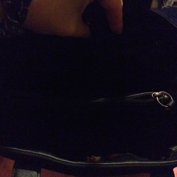 Authentic Coach - Picture 2 of 5